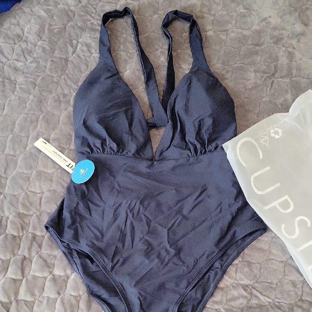 Cupshe Navy Plunge One Piece Swimsuit NWT